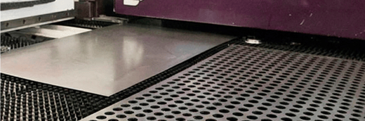 Tercerizar la fabricación: la decisión estratégica para enfocar tu PyME en el crecimiento